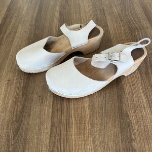 MIA Sofia Clogs - Cream, size 8